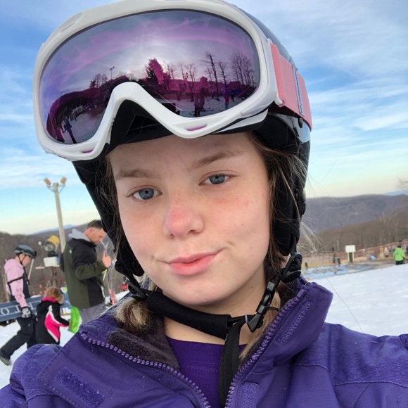 Meet your Posher, Kelsey - Picture 1 of 1